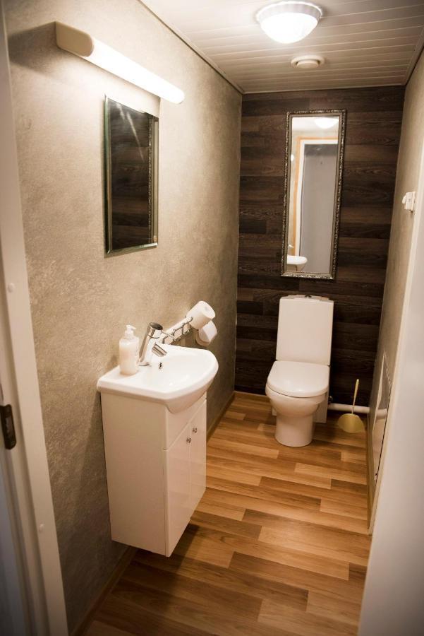 Papiniidu Studio Apartments Parnawa Zewnętrze zdjęcie