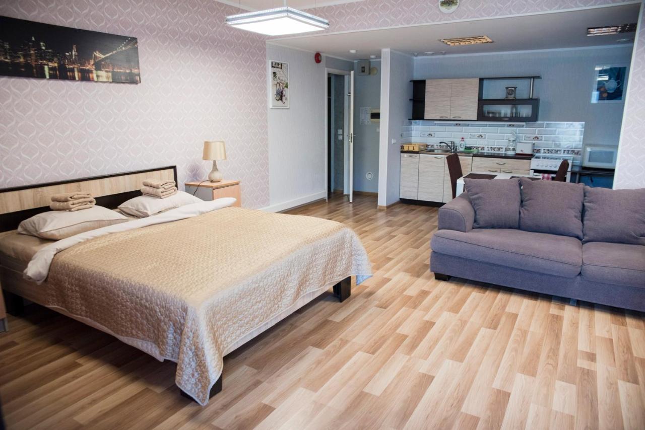 Papiniidu Studio Apartments Parnawa Zewnętrze zdjęcie